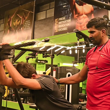 Lat Pulldown Training for Back Strength